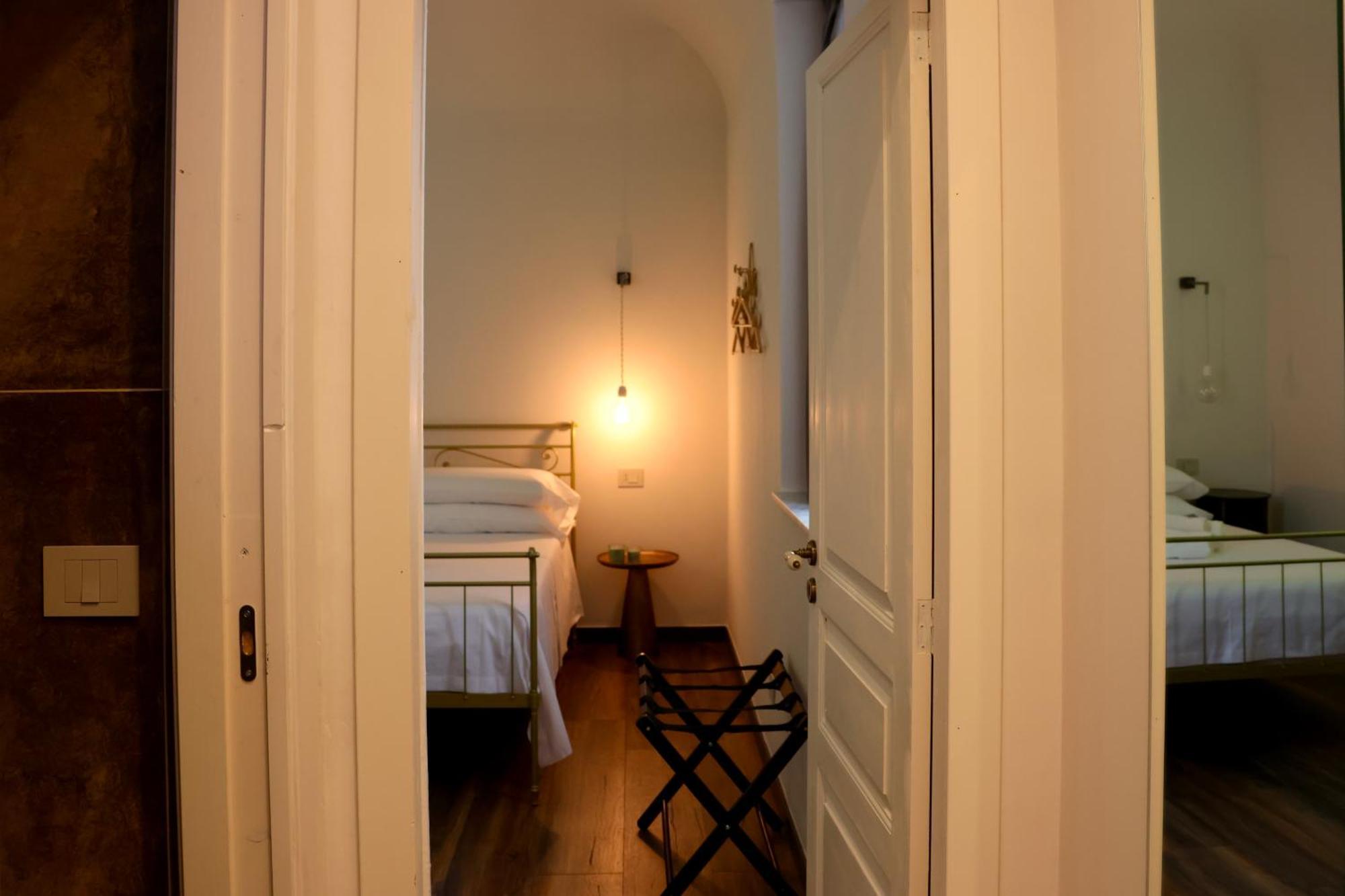 Holiday Lux Boutique Room Catânia Quarto foto